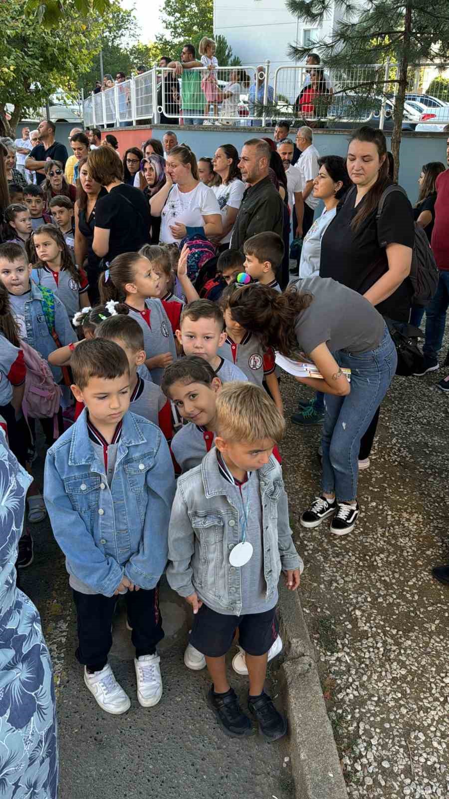 Edirne&rsquo;de 56 bin 616 &ouml;ğrenci ders başı yaptı
