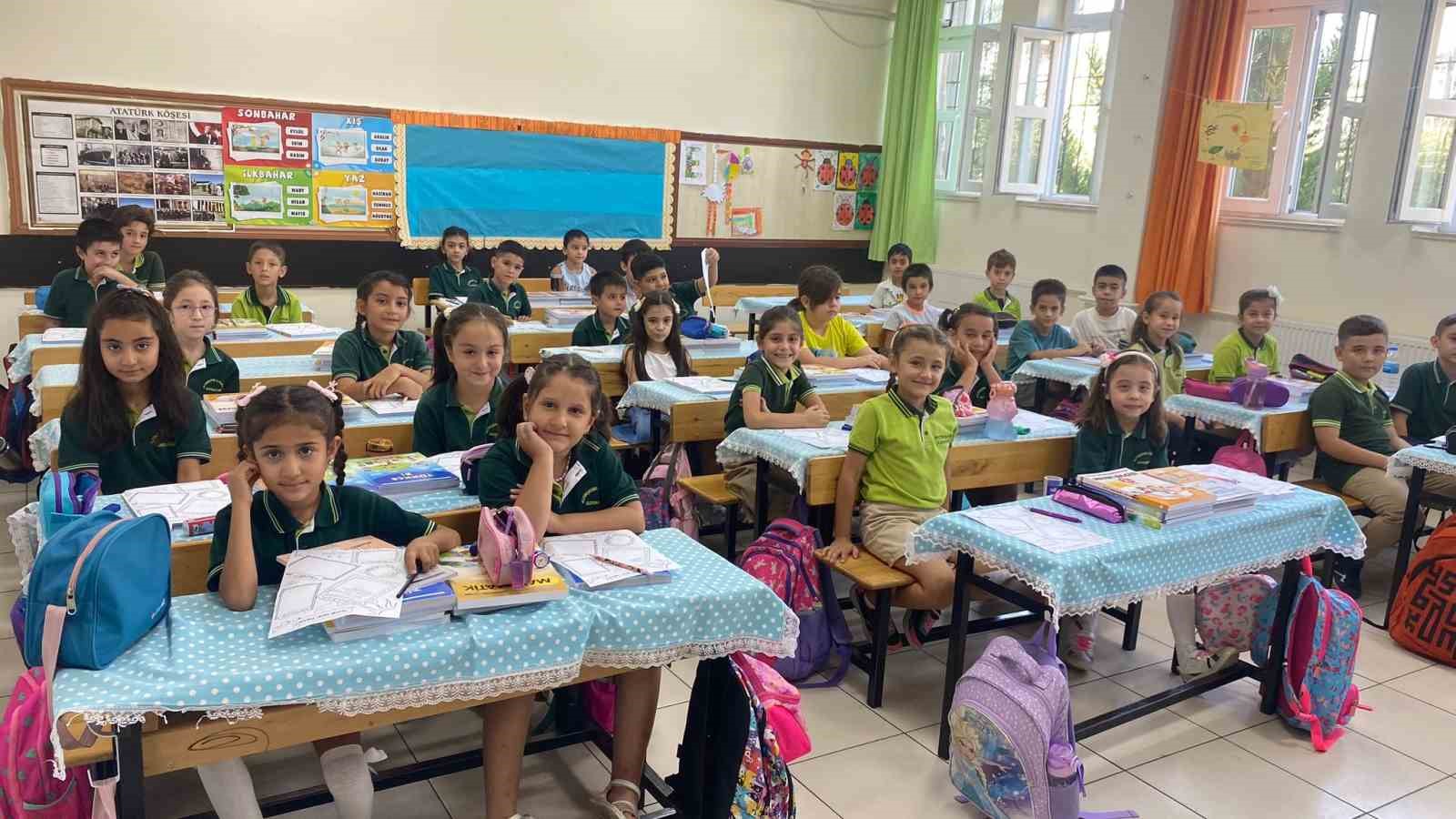 Deprem b&ouml;lgesi Adıyaman&rsquo;da 161 bin &ouml;ğrenci ders başı yaptı
