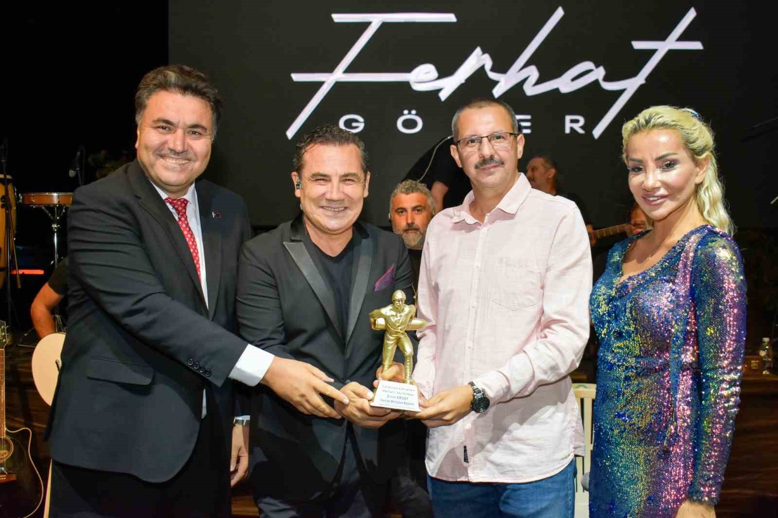 Havran kurtuluş coşkusunu Fehrat G&ouml;&ccedil;er ile yaşadı
