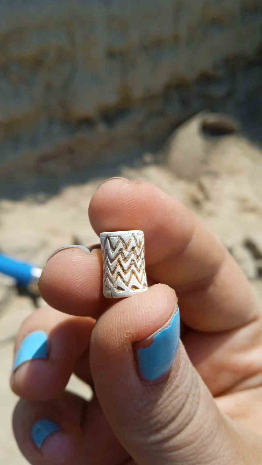 (&Ouml;ZEL) Maydos Antik Kenti&rsquo;nde 4 bin yıllık silindir m&uuml;h&uuml;r bulundu
