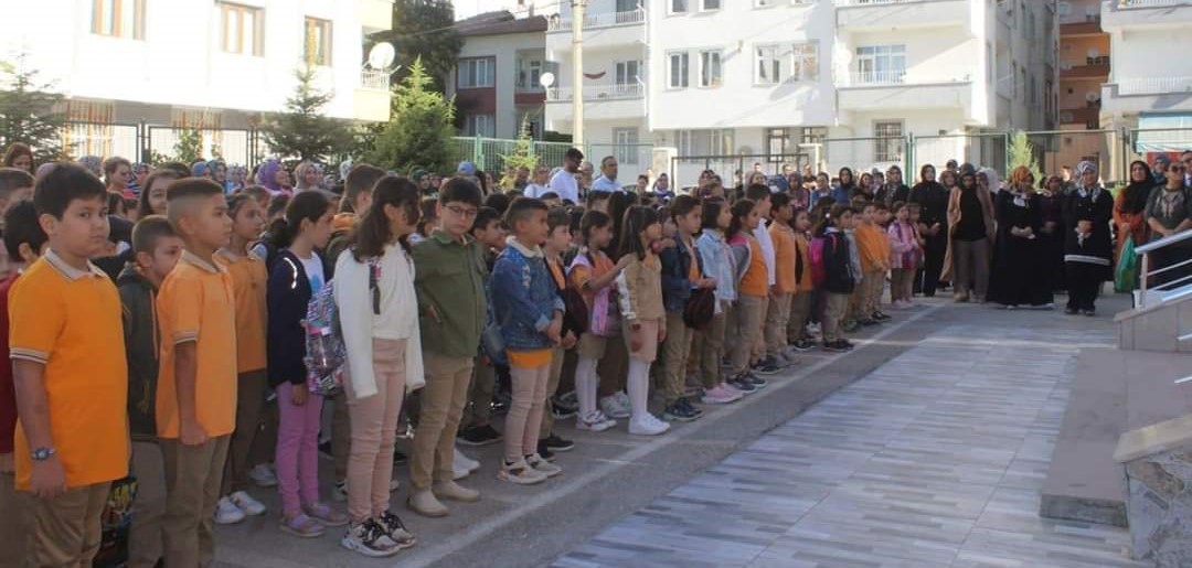 Sungurlu&rsquo;da 6 bin 336 &ouml;ğrenci i&ccedil;in ilk ders zili &ccedil;aldı
