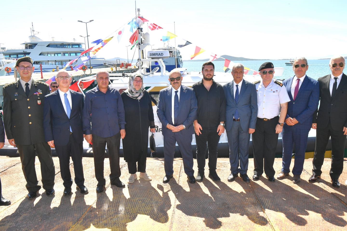 Deniz devriye botu t&ouml;renle suya indirildi
