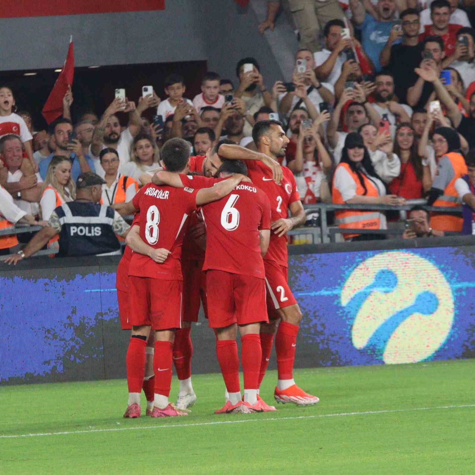 UEFA Uluslar Ligi: Türkiye: 3 - İzlanda: 1 (Maç sonucu)
