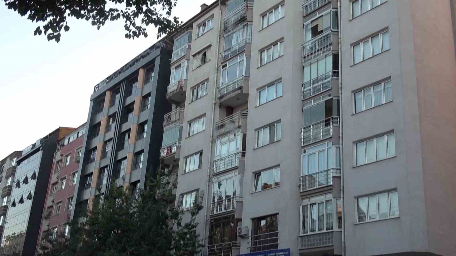 K&uuml;tahya&rsquo;da &uuml;niversite &ouml;ğrencilerinin barınma telaşı başladı
