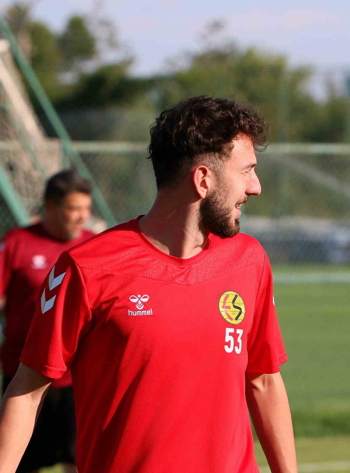 Eskişehirspor yeni sezon hazırlıklarını sürdürüyor
