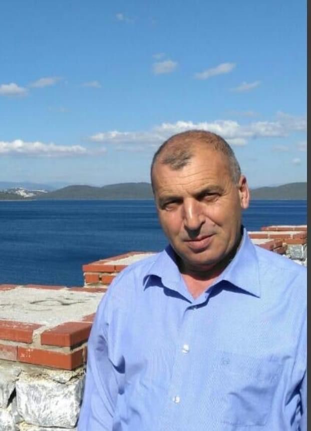 Denizlili eğitim m&uuml;fettişi evinde &ouml;l&uuml; bulundu
