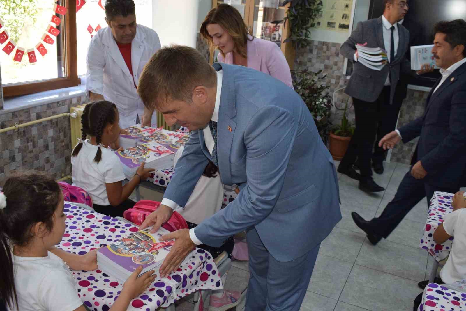 Karaman’da ilköğretim haftası kutlandı
