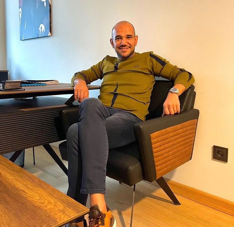 &Uuml;sk&uuml;dar&rsquo;da kozmetik firmasının sahibi iş yerinin &ouml;n&uuml;nde &ouml;ld&uuml;r&uuml;ld&uuml;
