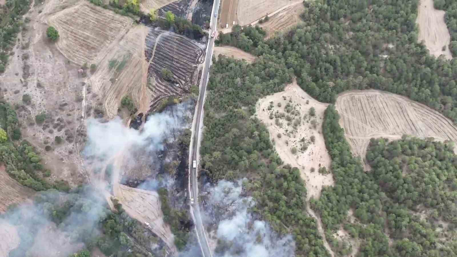 Bolu’daki orman yangını havadan görüntülendi