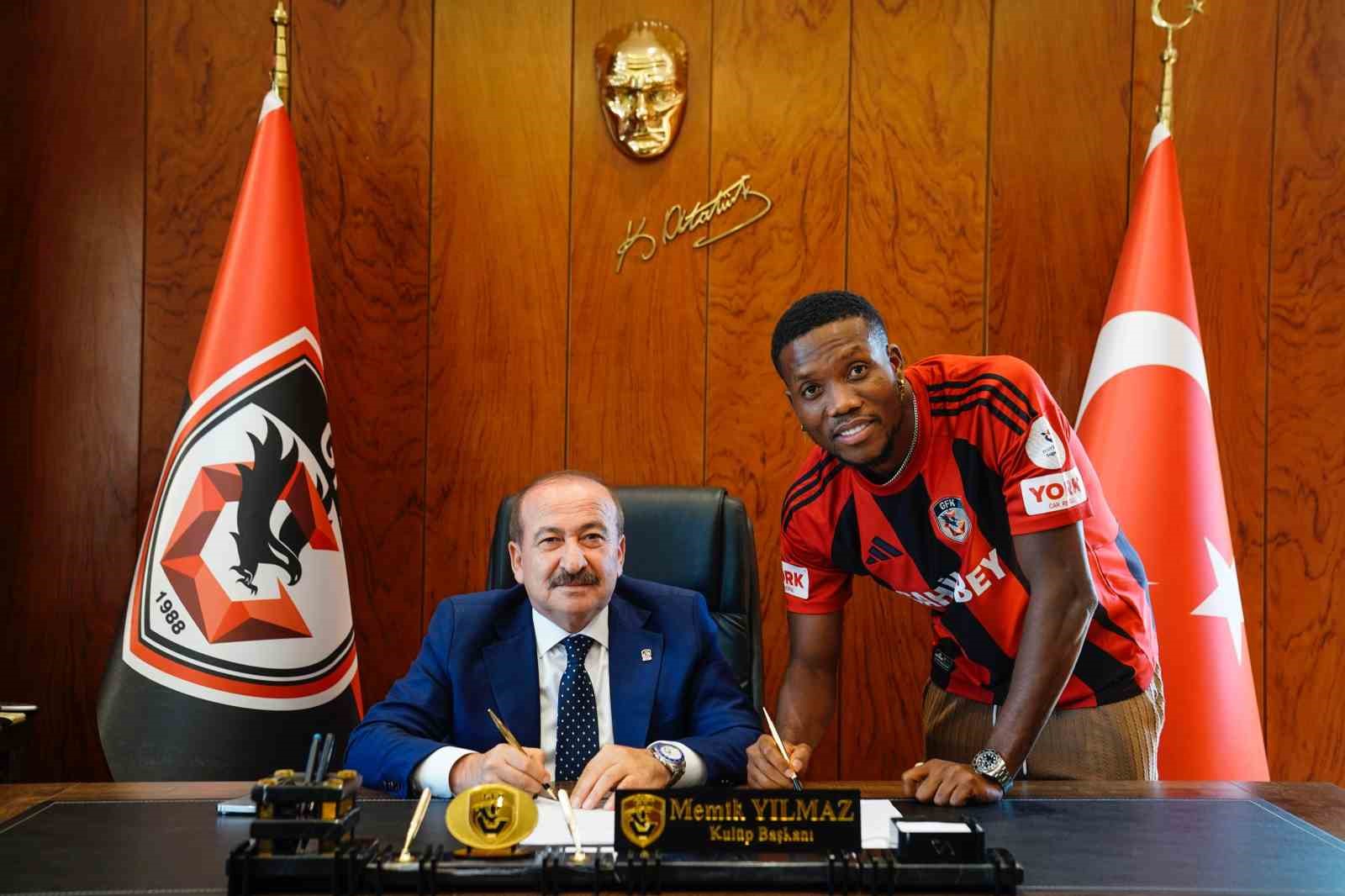 Gaziantep FK yeni forvetini renkli transfer videosuyla açıkladı