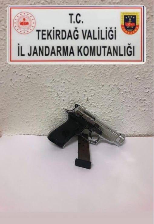 Kapaklı, Saray ve Marmaraereğlisi&rsquo;nde operasyonlar: Tarihi eser, silah ve t&uuml;t&uuml;n ele ge&ccedil;irildi
