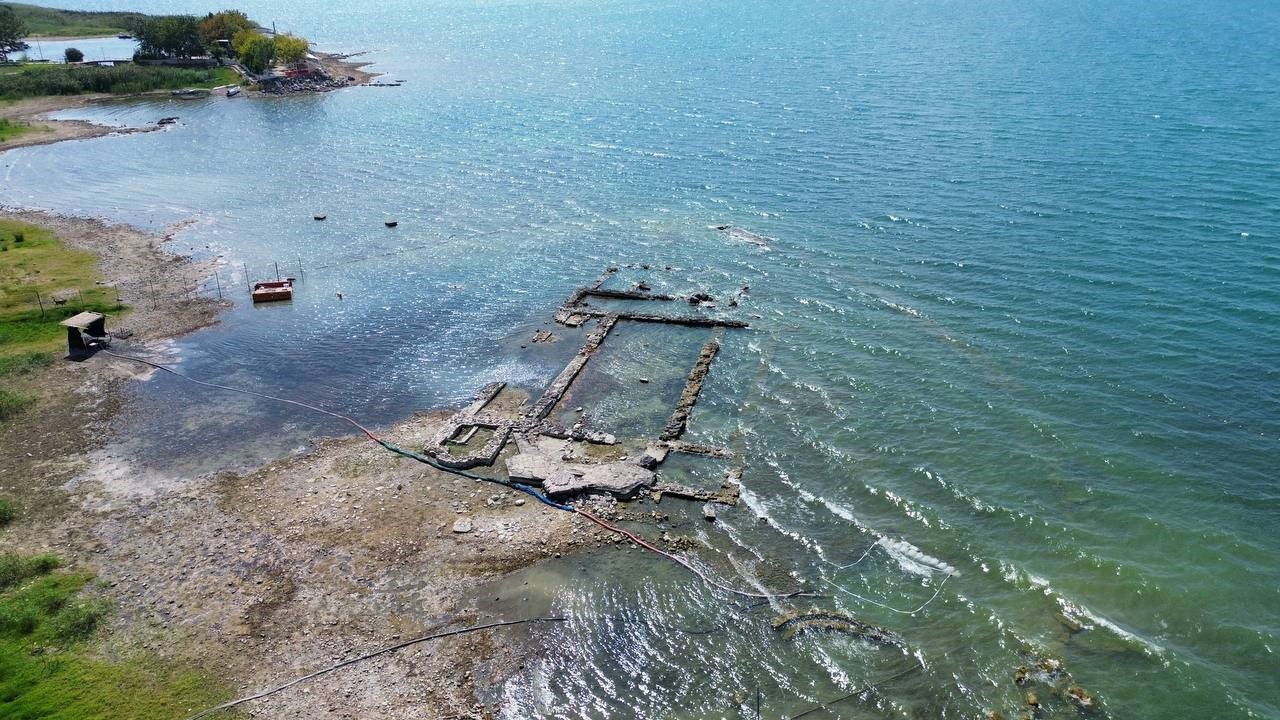 Göl altındaki medeniyeti 9 yılda tırnaklarıyla kazıyarak çıkardılar
