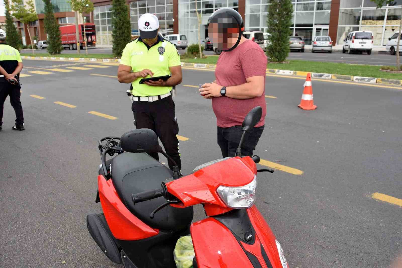 Nevşehir’de "motosiklet" uygulaması: 98 motosiklet sürücüne ceza