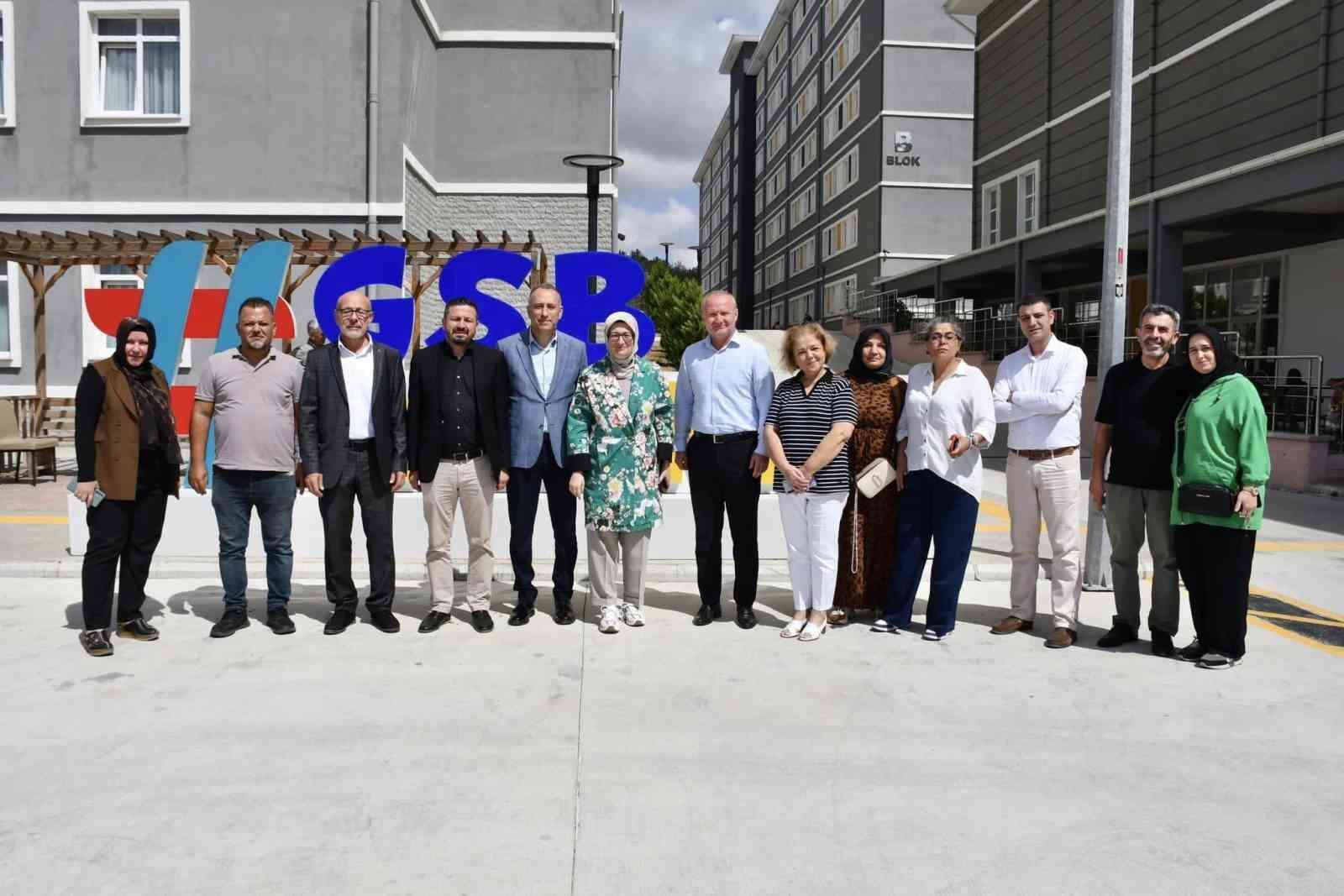 &Uuml;niversite &ouml;ğrenimine başlayan gen&ccedil;lere bilgilendirme ve destek stantları a&ccedil;ıldı
