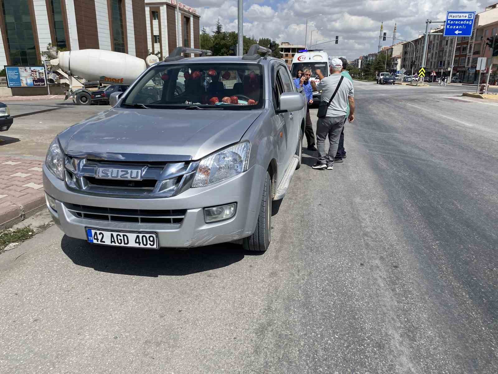 Konya’da kamyonet yayaya çarptı
