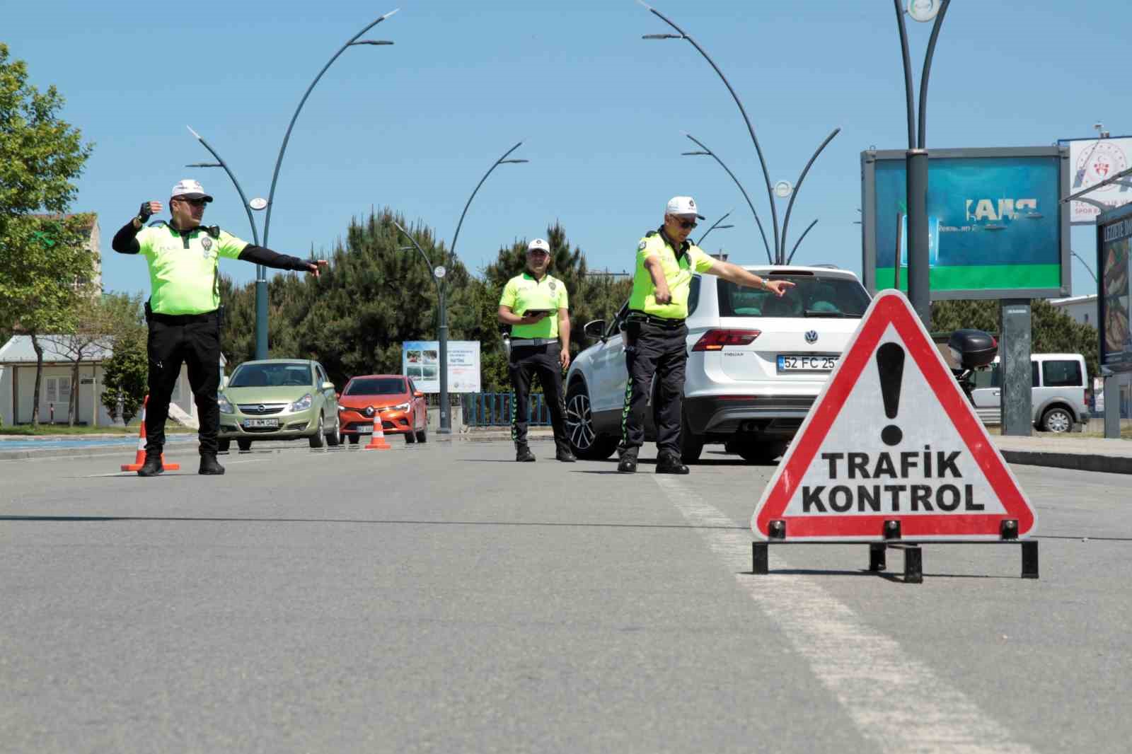 Ordu’da bir haftada 14 binden fazla araç ve sürücüsü denetlendi