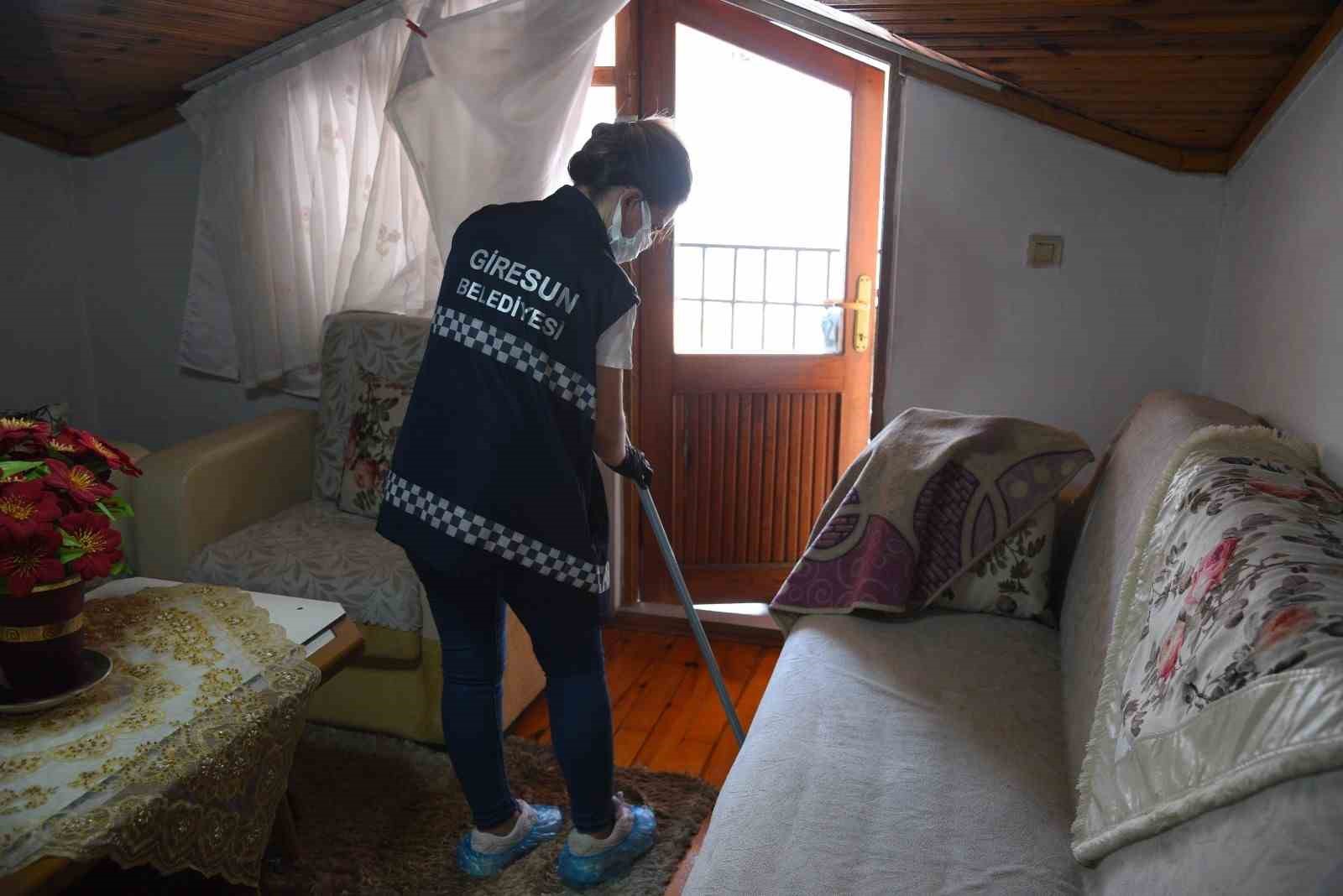 Giresun Belediyesi’nin evde bakım hizmeti yaşlı ve engellilerin umudu oldu