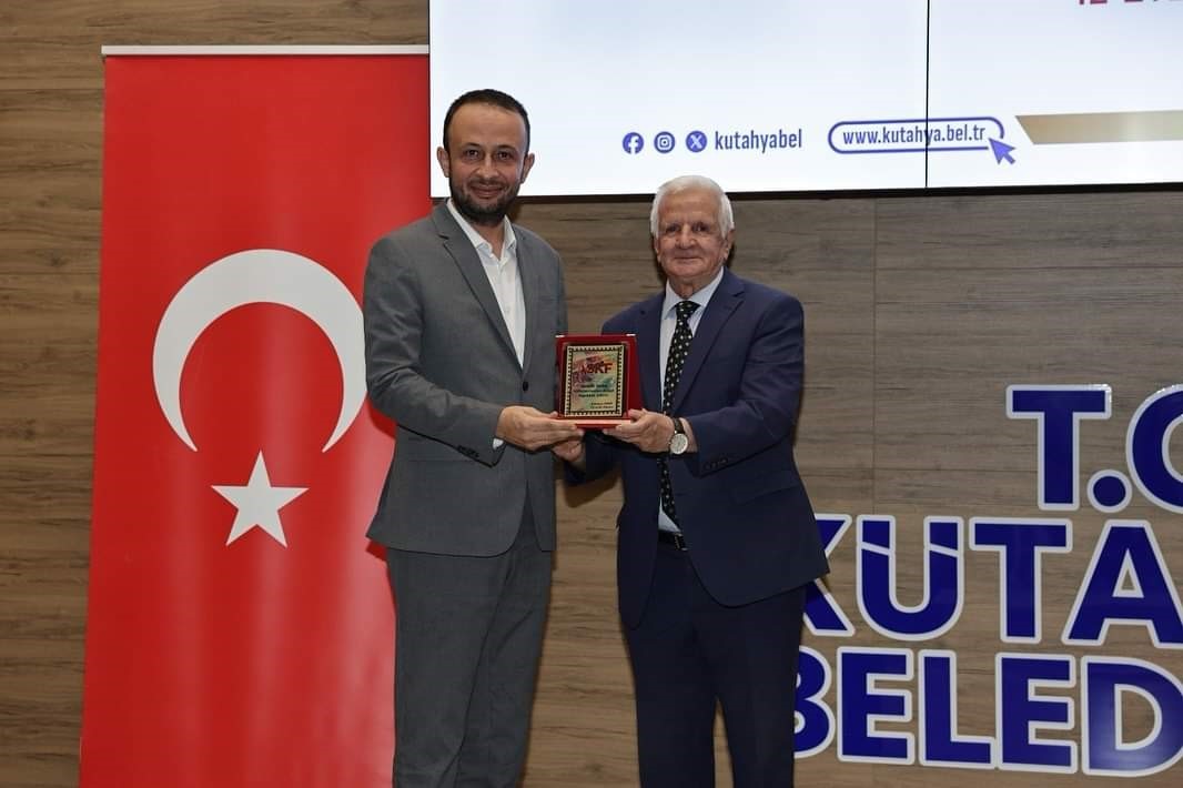 K&uuml;tahya Belediyesi&rsquo;nden amat&ouml;r spor kul&uuml;plerine destek
