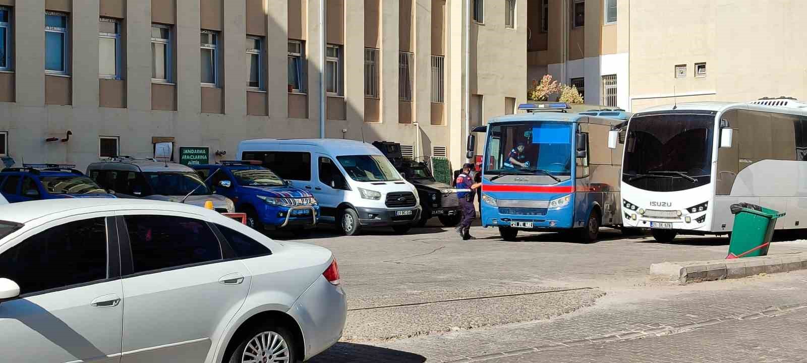 Narin Güran cinayetinde aralarında anne ve ağabeyin de bulunduğu 9 kişiye tutuklama talebi