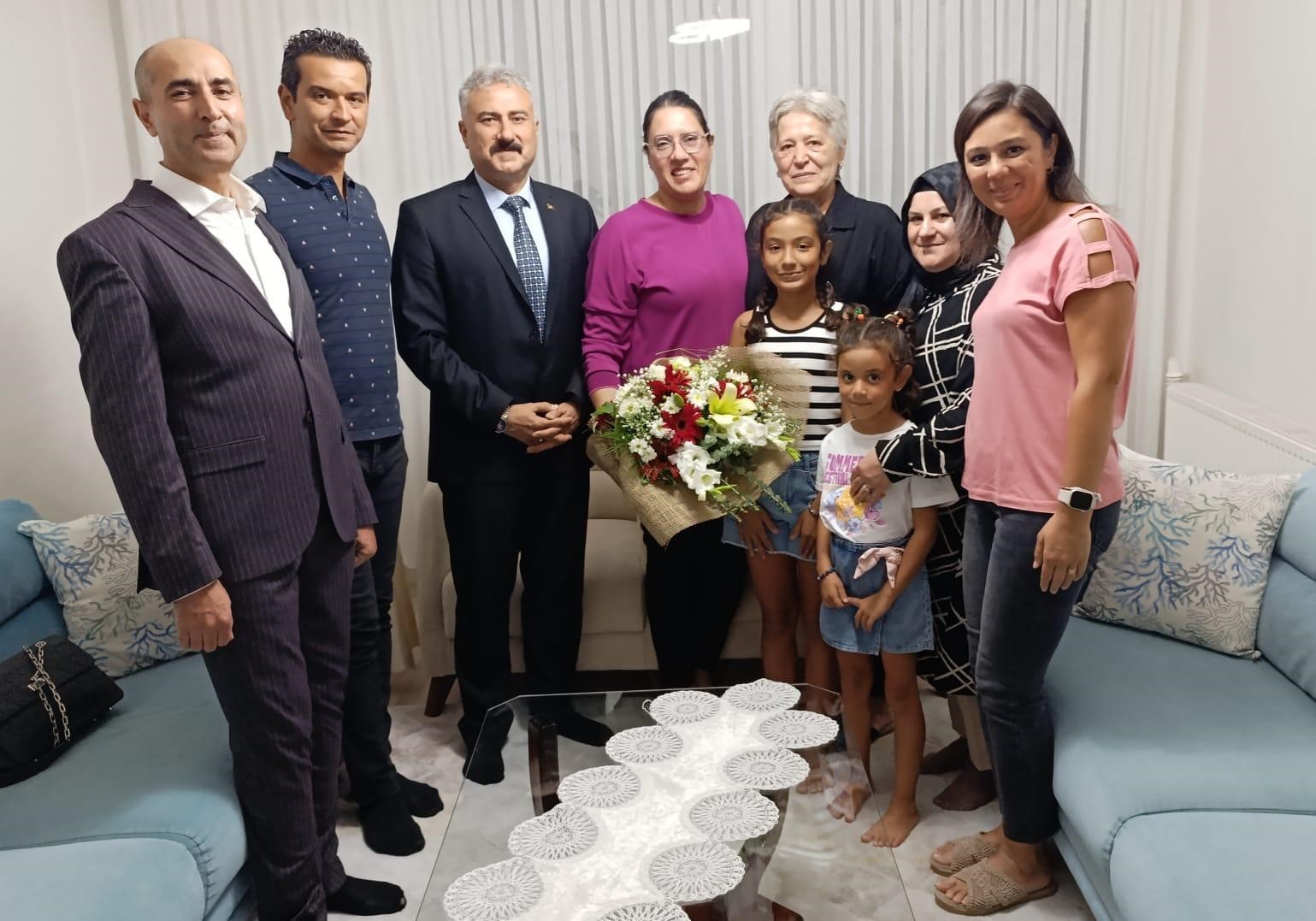 Emniyet M&uuml;d&uuml;r&uuml; Aktaş şehit ailelerini yalnız bırakmıyor
