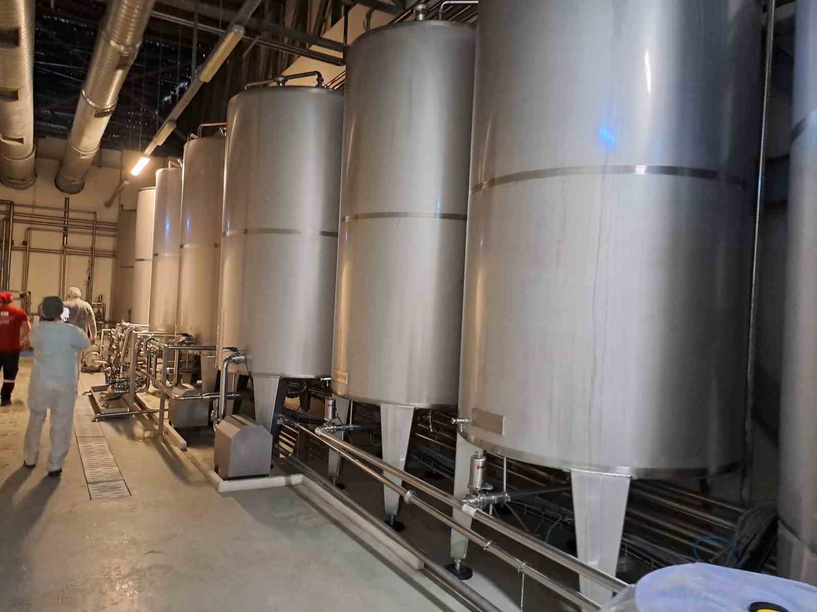 Erzincan&rsquo;da i&ccedil;ecek &uuml;reten tesisler denetlendi
