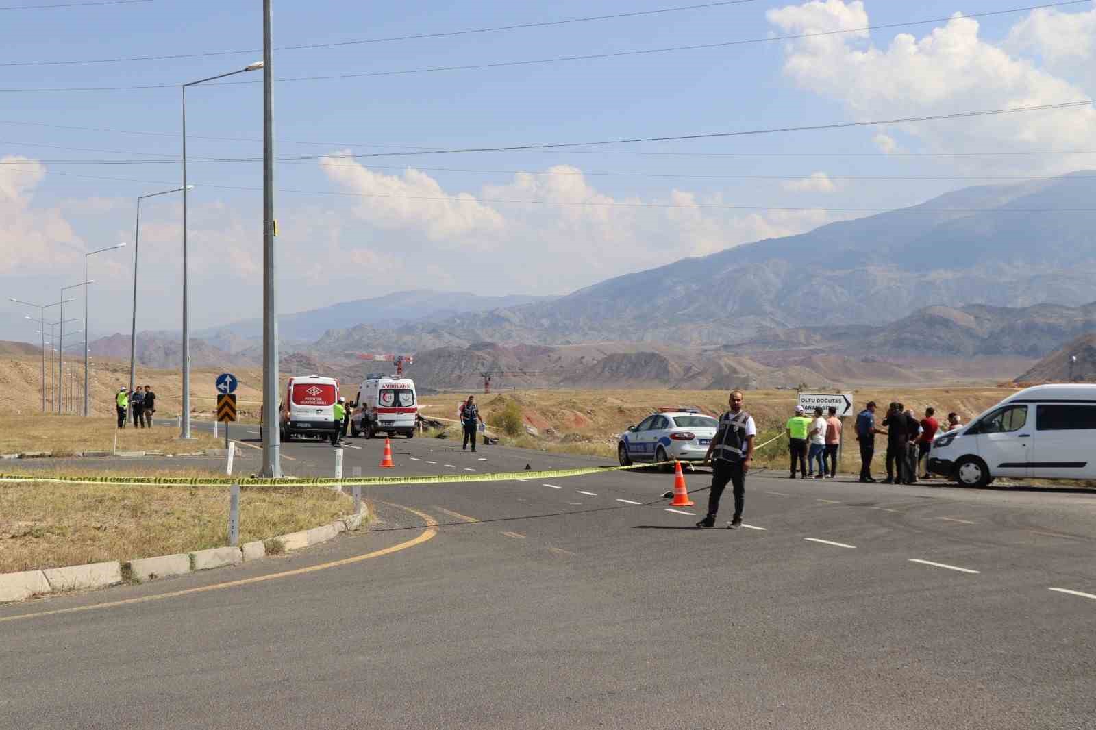 Erzurum’un Oltu ilçesinde feci trafik kazası
