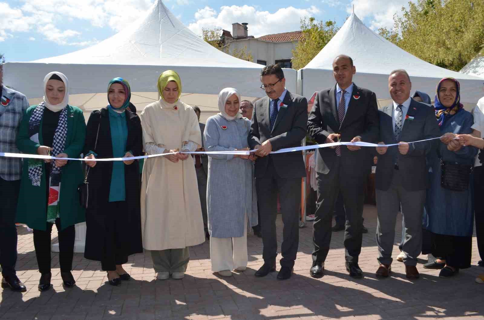 AK Parti Altındağ İlçe Kadın Kolları’ndan Filistin için hayır panayırı
