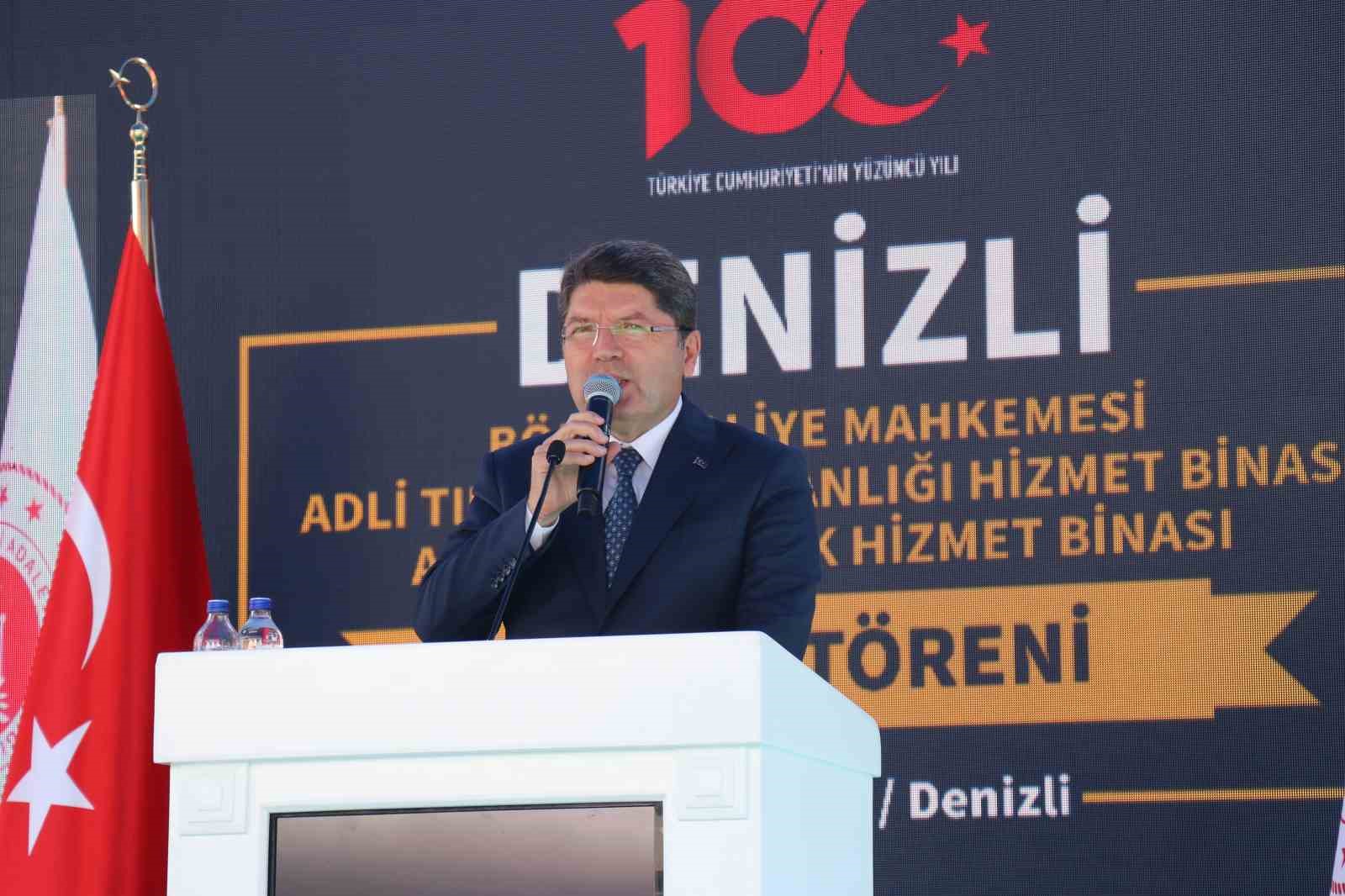 Bakan Tunç: &quot;Bazı kararlar özelinde yapılan eleştiriler yargımızın temelini yıpratır, müsaade etmeyiz&quot;