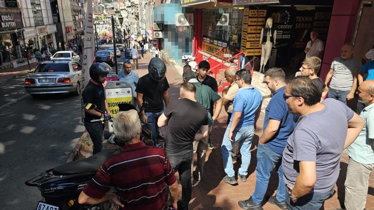 Ters yöne giren araç, motosikletle çarpıştı
