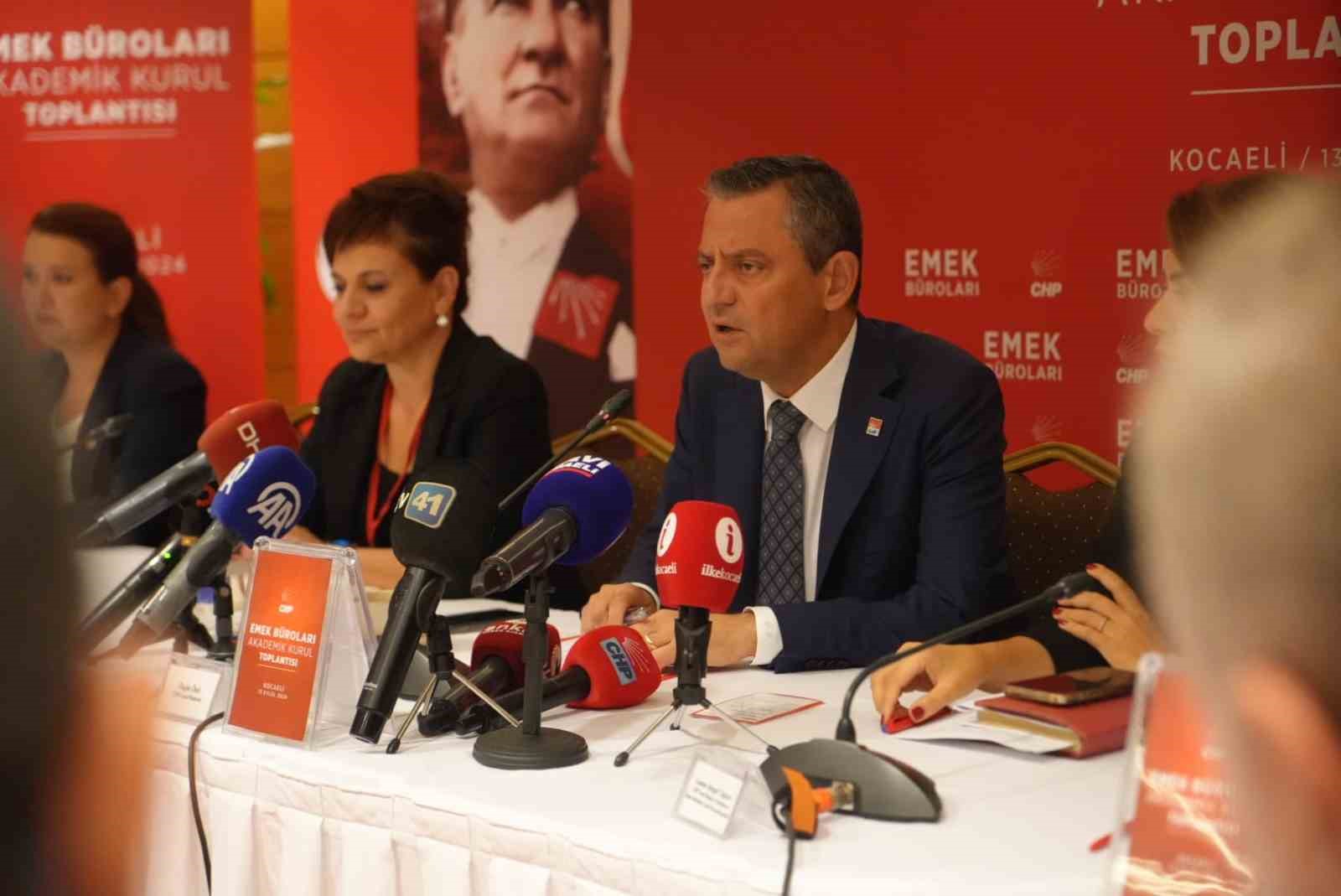 Özgür Özel: "2025 yılının Kasım ayı sayın Erdoğan’a bir çağrı yaptığımız tarihtir"