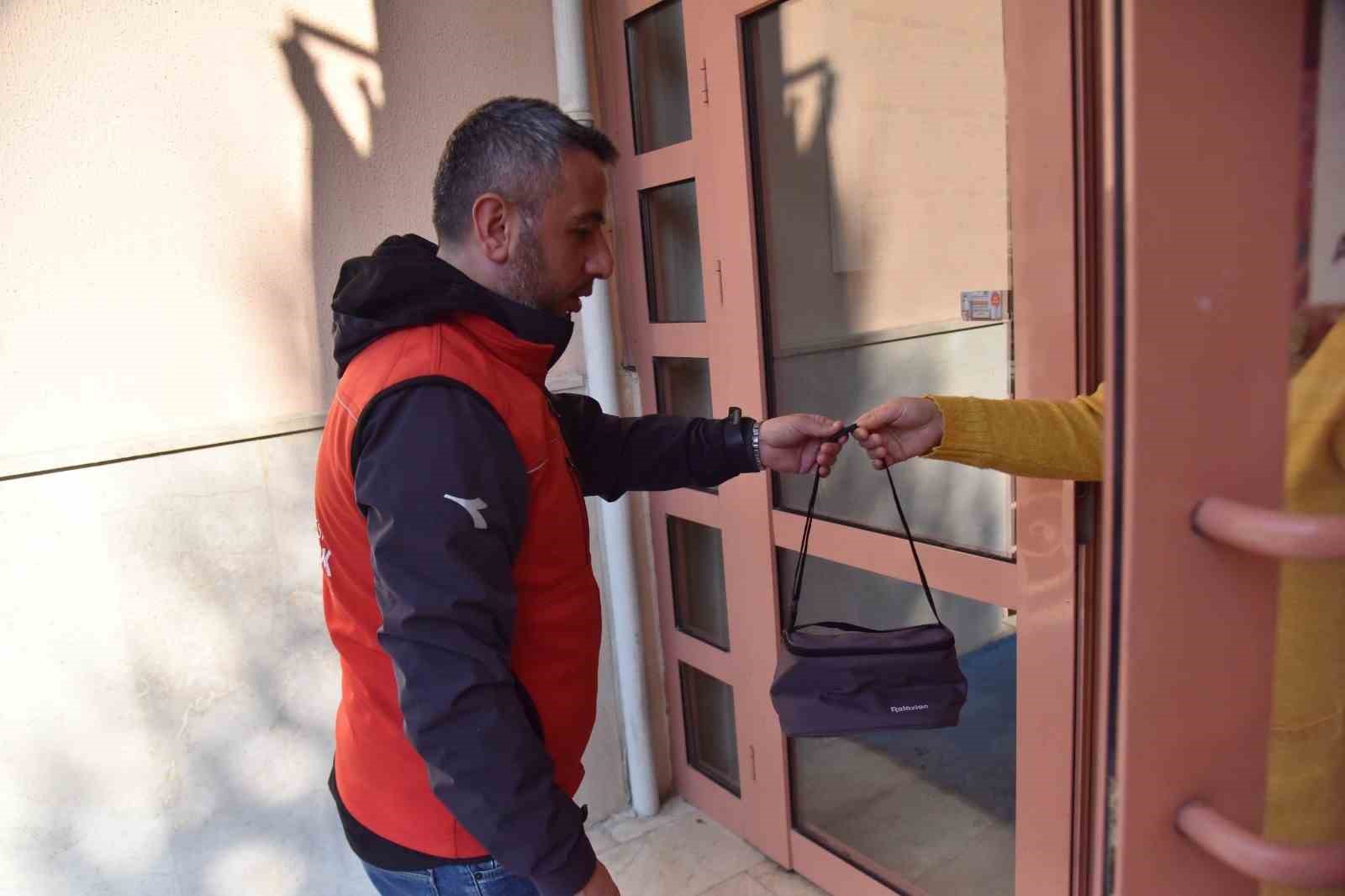 Bilecik’te &quot;Çocuklarımız İçin Beslenme Çantası&quot; projesi devam ediyor