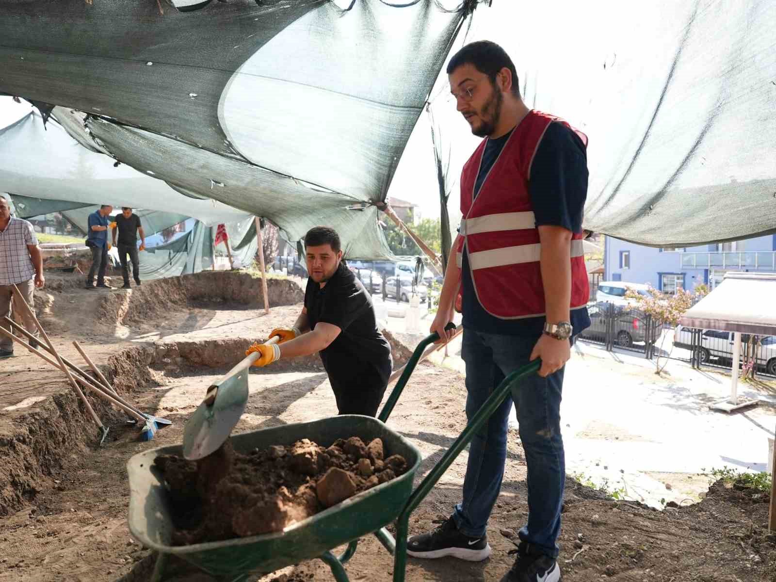 Kentin tarihine bir dokunuşta Zabıtalardan
