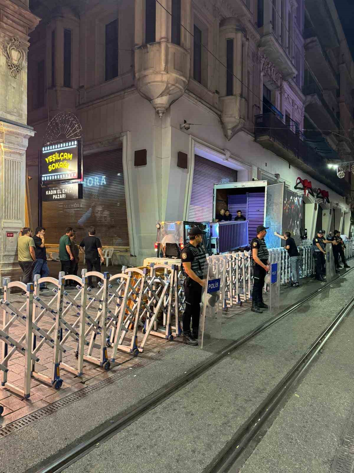 Beyoğlu’ndaki "Kadın El Emeği Pazarı" kaldırıldı 