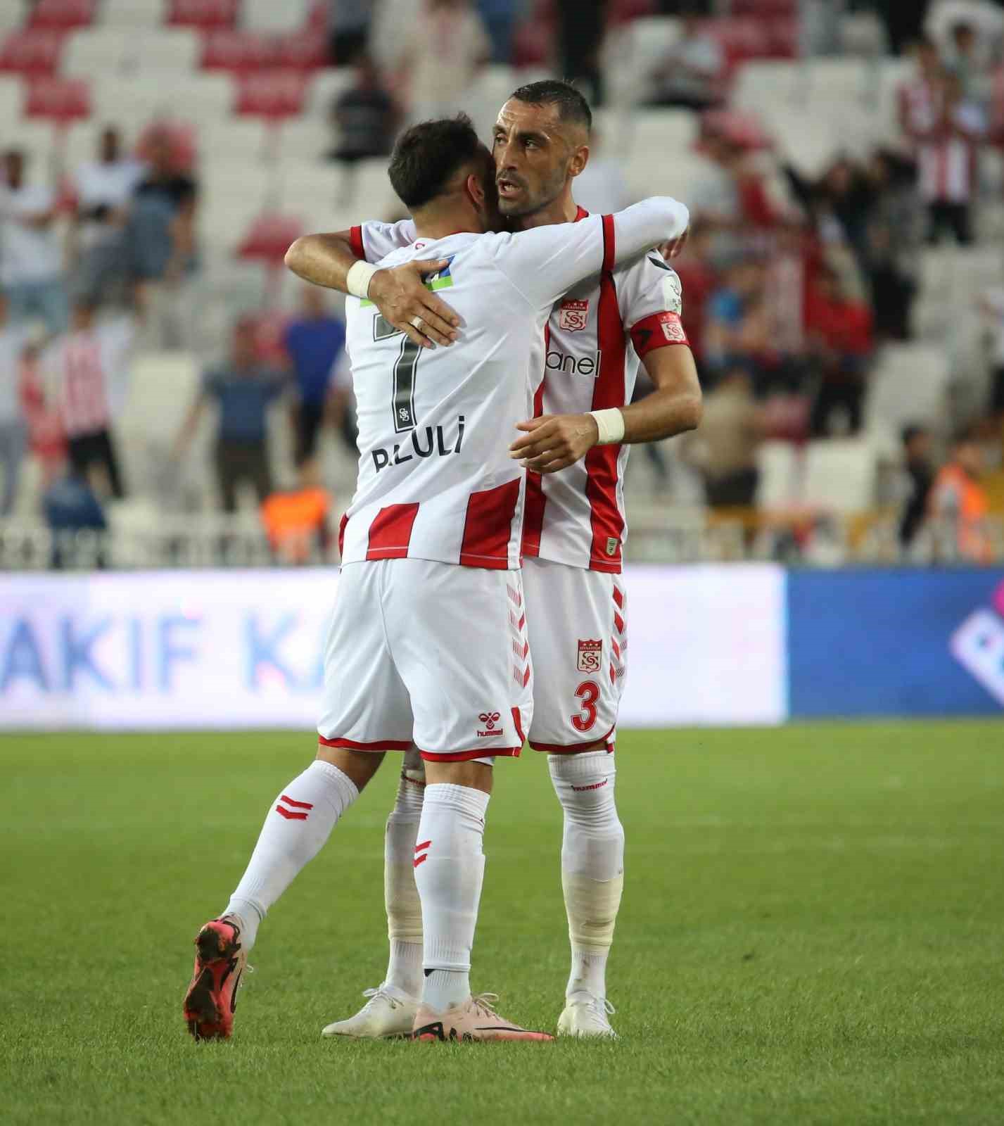 Trendyol Süper Lig: Sivasspor: 3 - Gaziantep FK: 2 (Maç sonucu)
