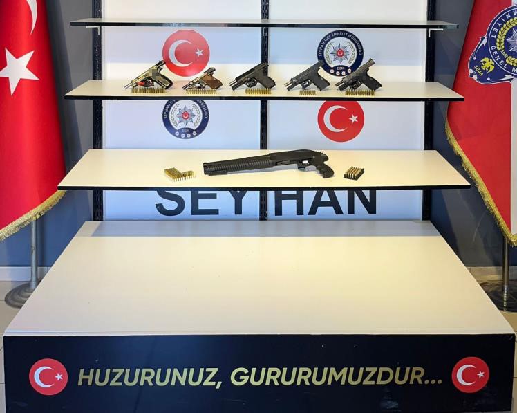 Galericiden araba yerine &ccedil;ok sayıda silah &ccedil;ıktı
