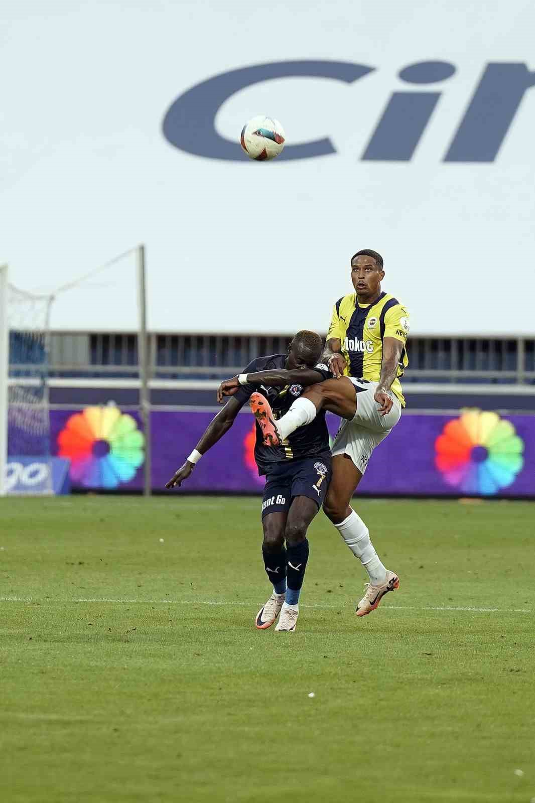 Trendyol Süper Lig: Kasımpaşa: 0 - Fenerbahçe: 2 (Maç sonucu)
