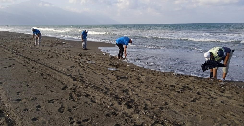 Hatay’ın 158 kilometrelik sahil şeridinde hummalı temizlik
