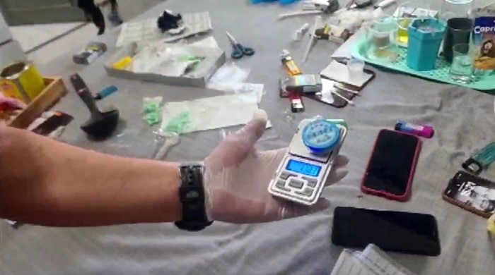 Kırklareli&rsquo;nin iki il&ccedil;esinde uyuşturucu operasyonu: 2 tutuklama
