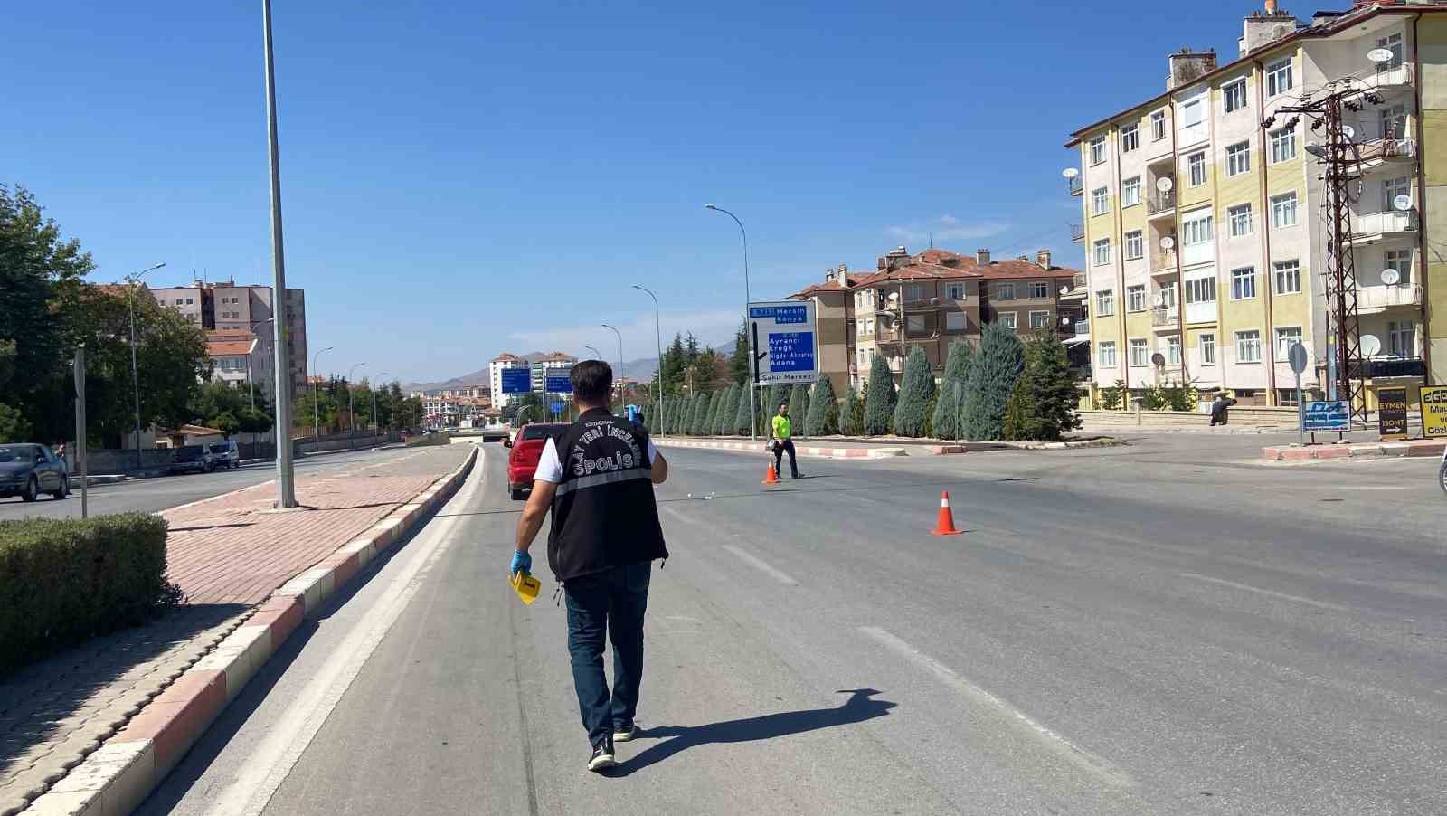 Otomobilin çarptığı yaşlı kadın ağır yaralandı
