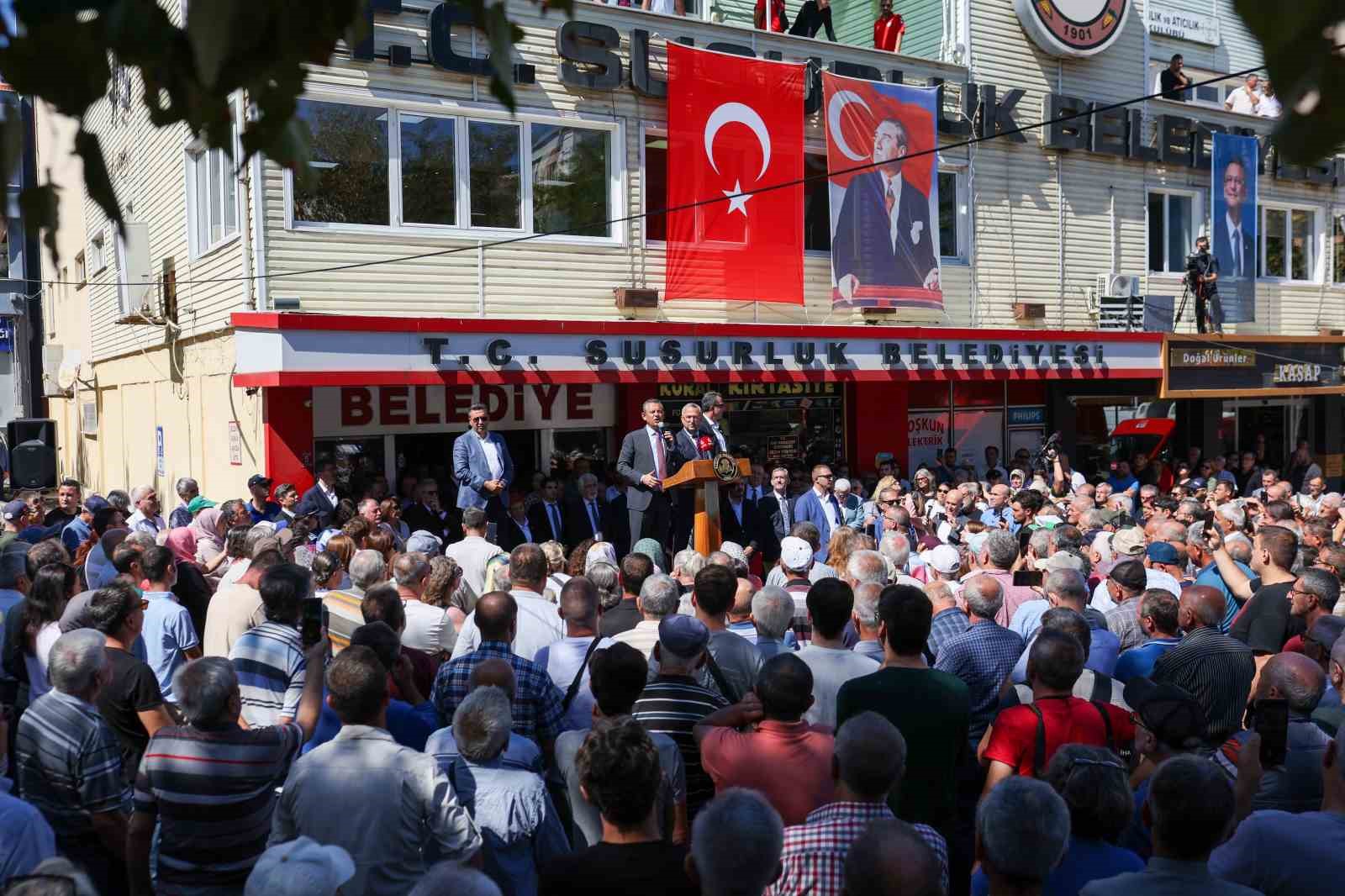 CHP Genel Başkanı Özgür Özel: "Mikroba sen niye hastalık taşıyorsun diyemezsin"
