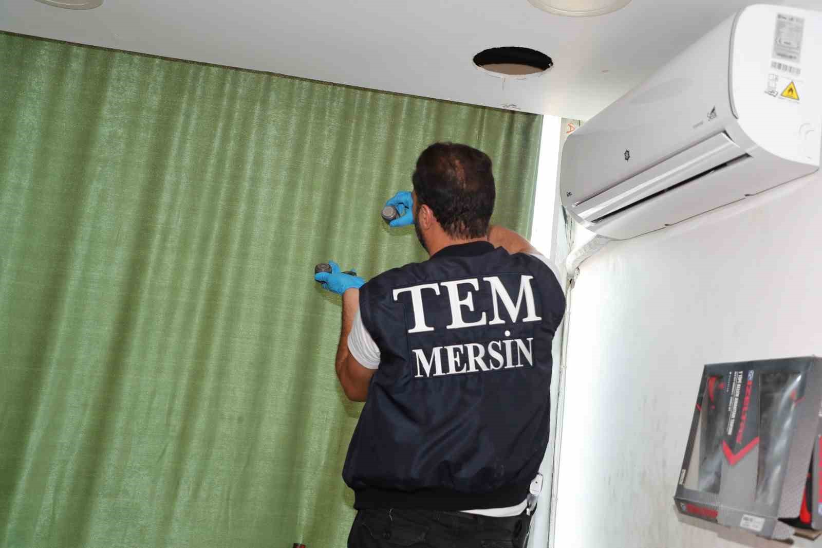 Mersin’de ayarı ve gramajı düşük altın basan şebekeye operasyon: 8 gözaltı
