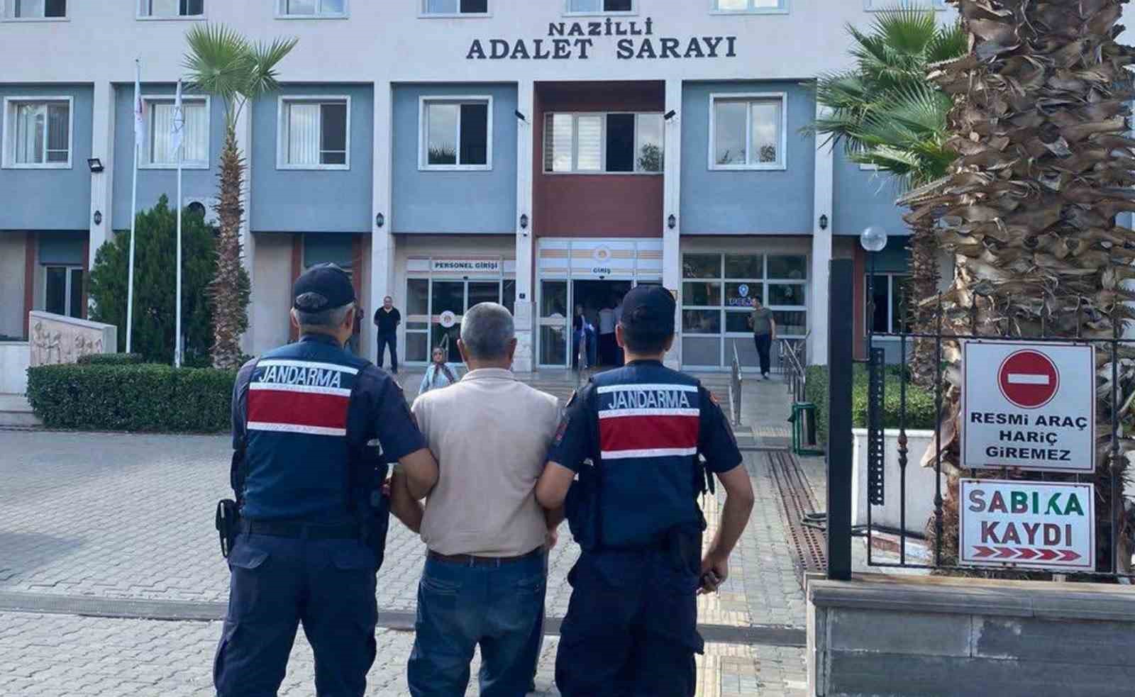 Haklarında yakalama kararı bulunan 32 şahıs jandarmaya takıldı
