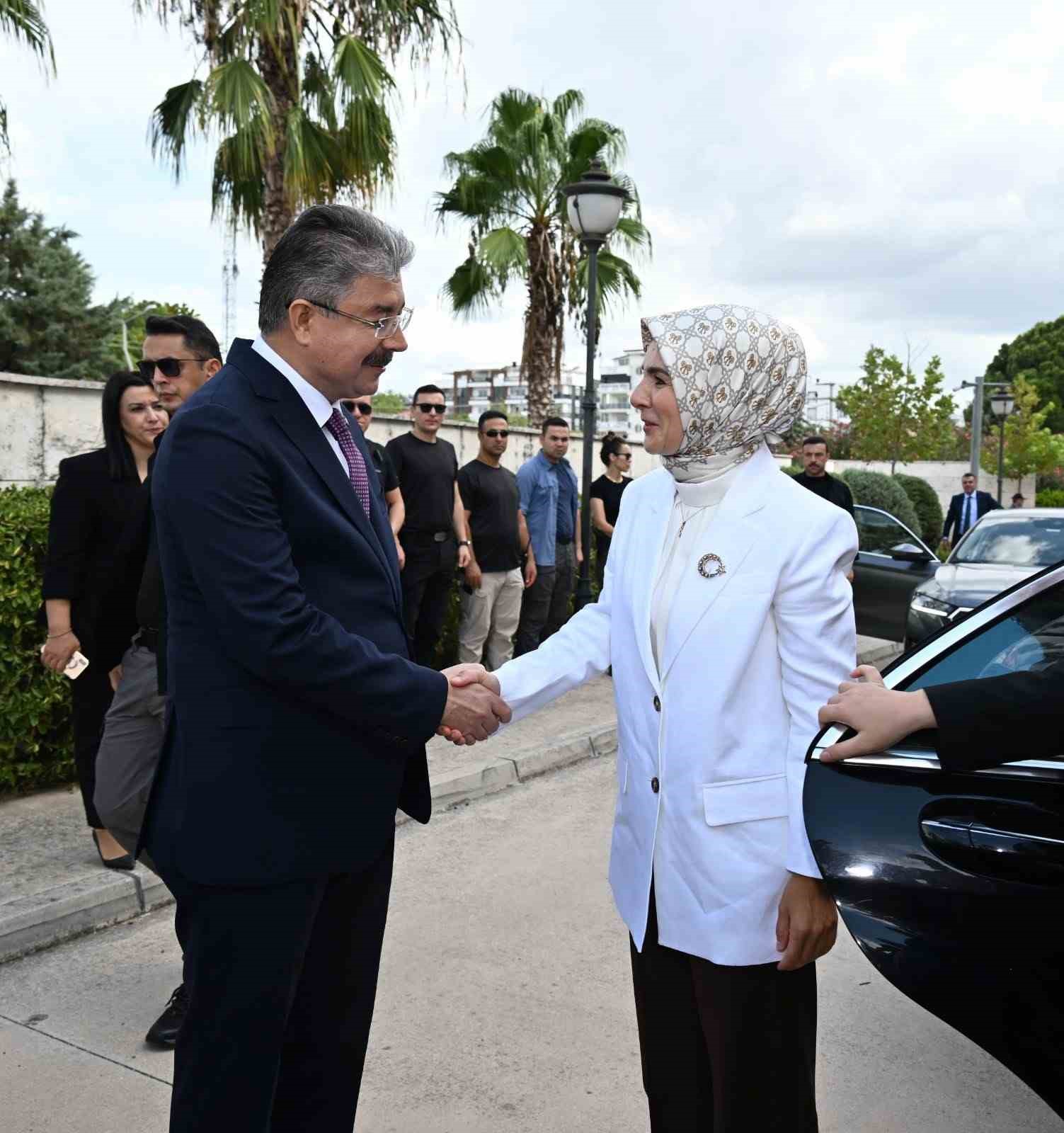 Bakan Göktaş: "Aile ve Gençlik Fonu ile 3 bin 963 çiftimiz krediden faydalandı"
