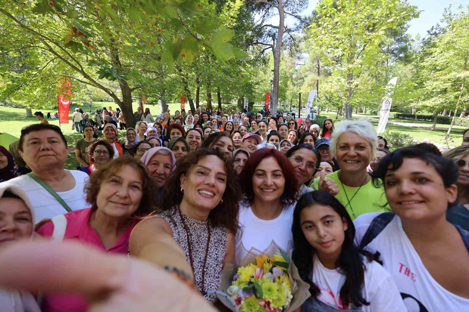 Denizli’de yüzlerce kadın nefes etkinliğinde buluştu