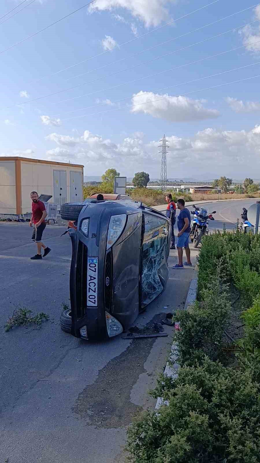 Takla atan otomobilden burnu bile kanamadan çıktı
