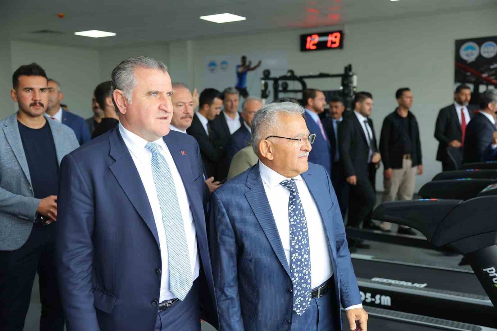 Erciyes yüksek İrtifa Kamp Merkezi tanıtıldı