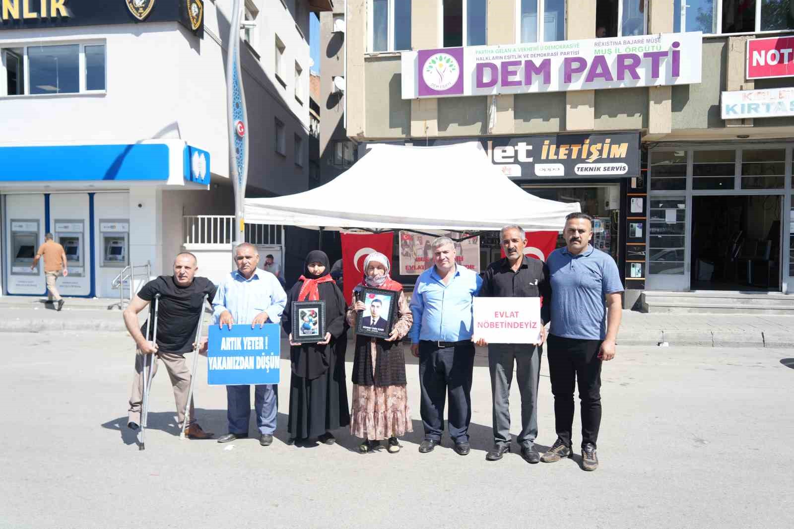 Muş’ta annelerin evlat nöbeti 163. haftaya girdi
