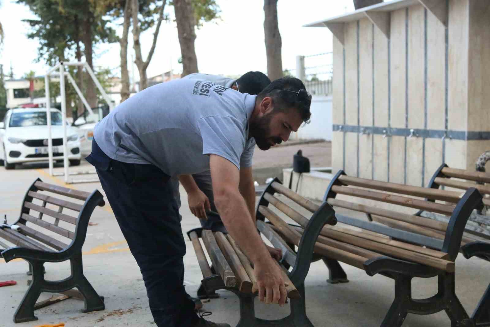 Atakum’da okul bahçelerine bakım