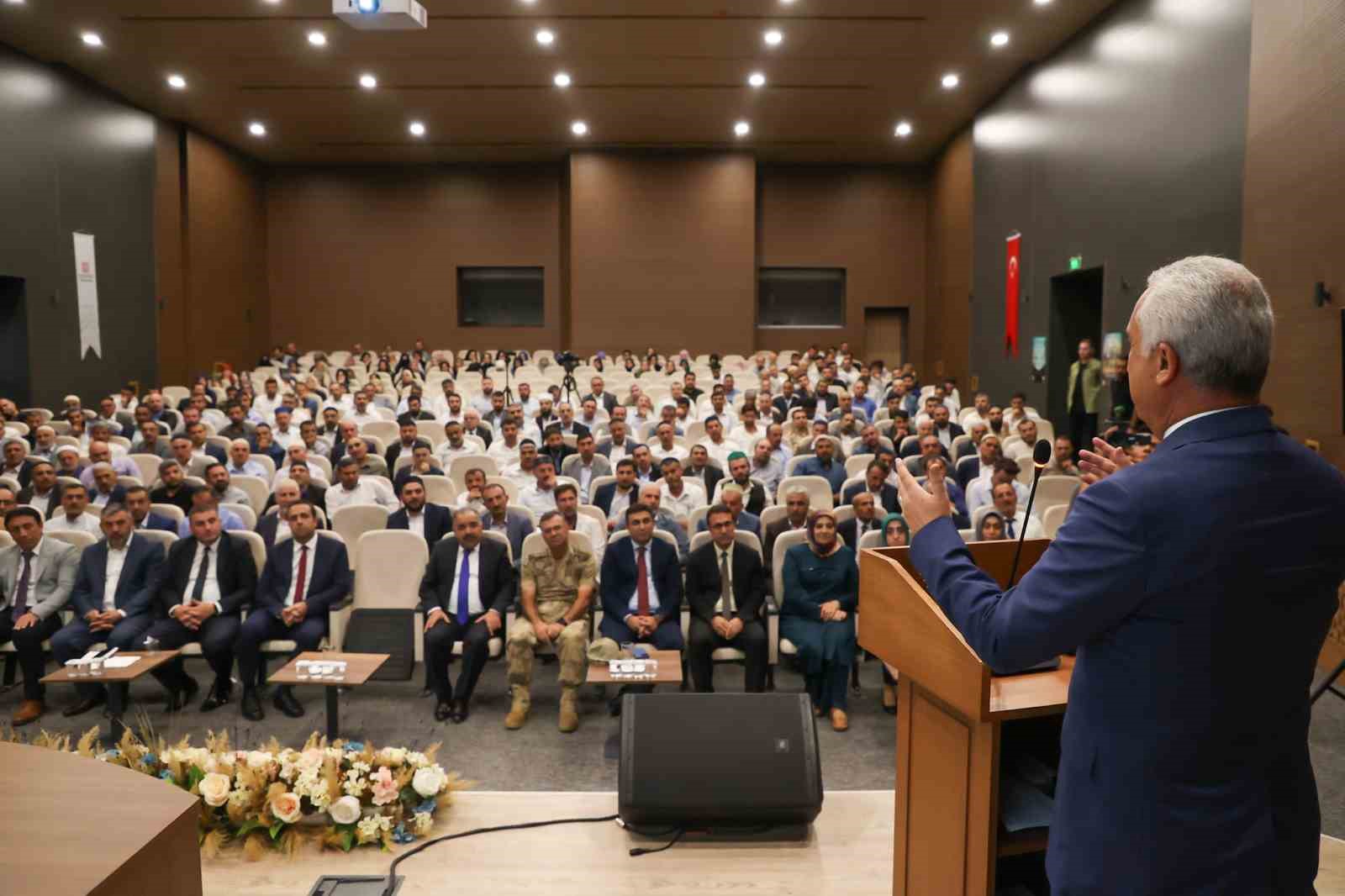 Muş’ta Mevlid-i Nebi ile Camiler ve Din Görevlileri Haftası programı düzenlendi
