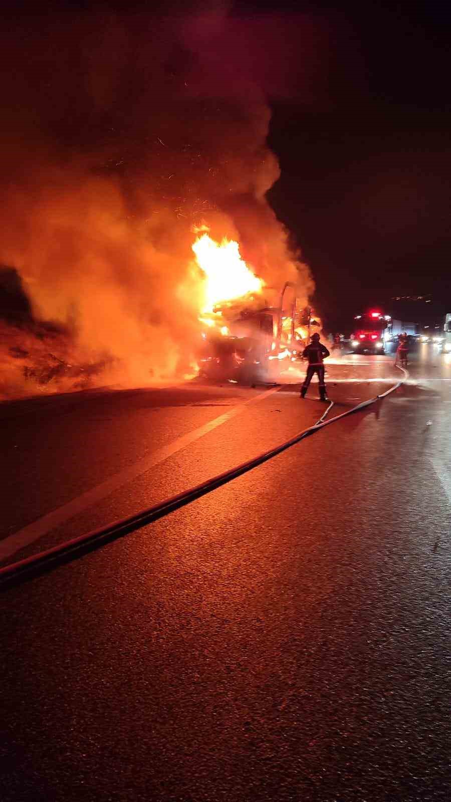 Ankara’da tır alev alev yandı
